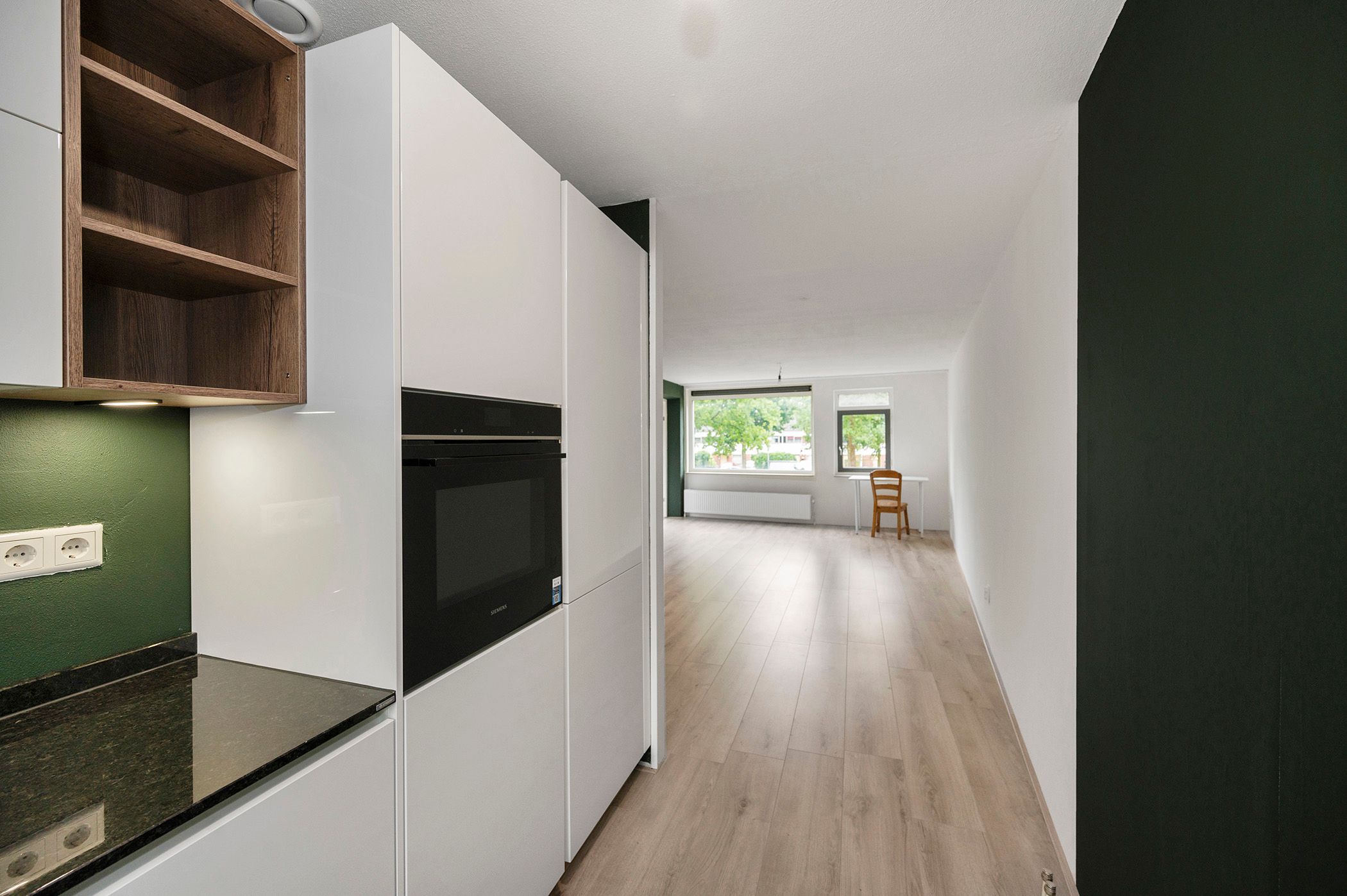 Photo 15 of Johannes Vermeerstraat 152