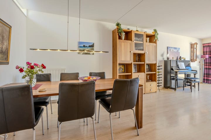 Foto 9 van Bronstraat 4