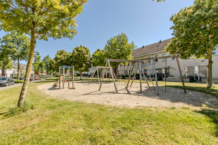 Foto 28 van Bronstraat 4