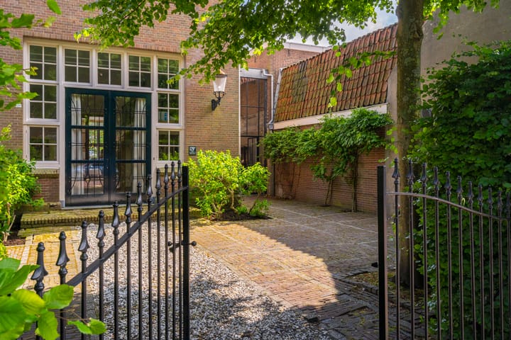 Photo 8 of Westerstraat 129-A