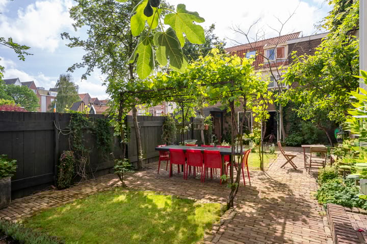 Photo 29 of Westerstraat 129-A