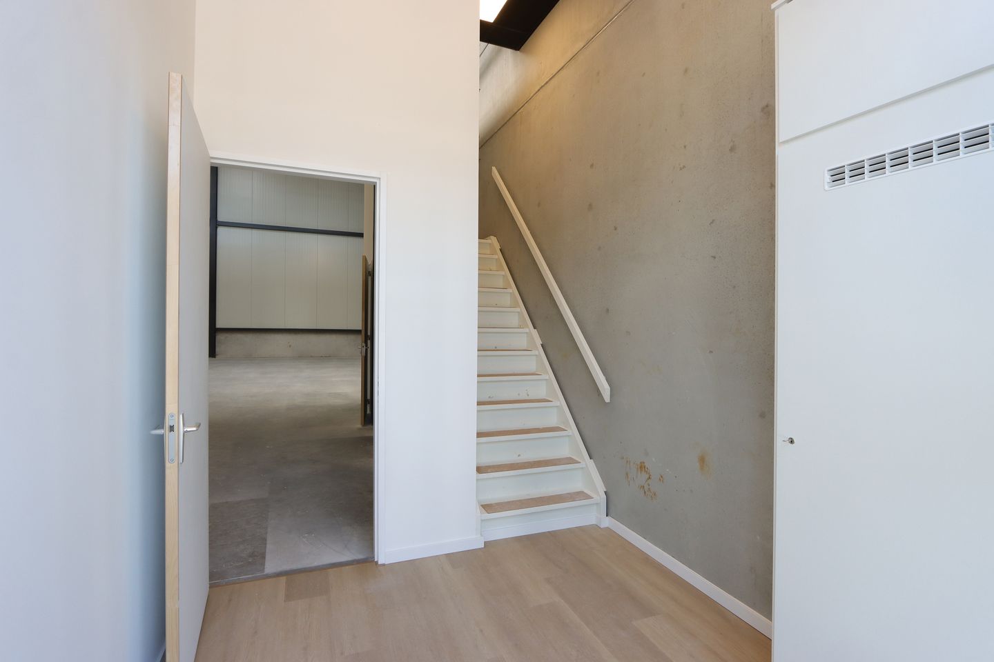 View photo 4 of Chroomstraat 8-23
