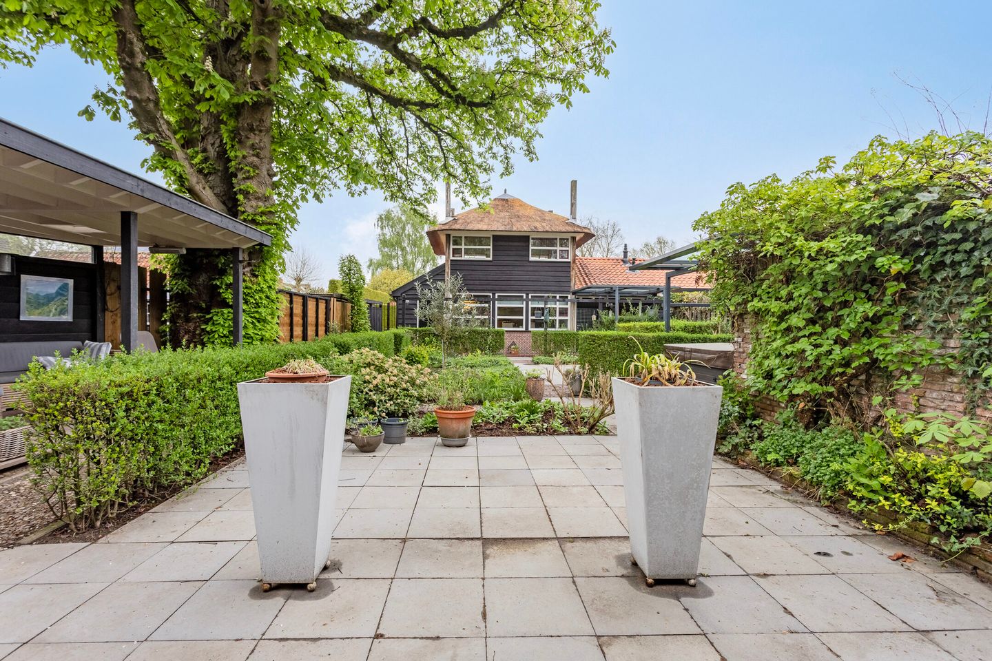 Bekijk foto 1 van Dorpsstraat 18