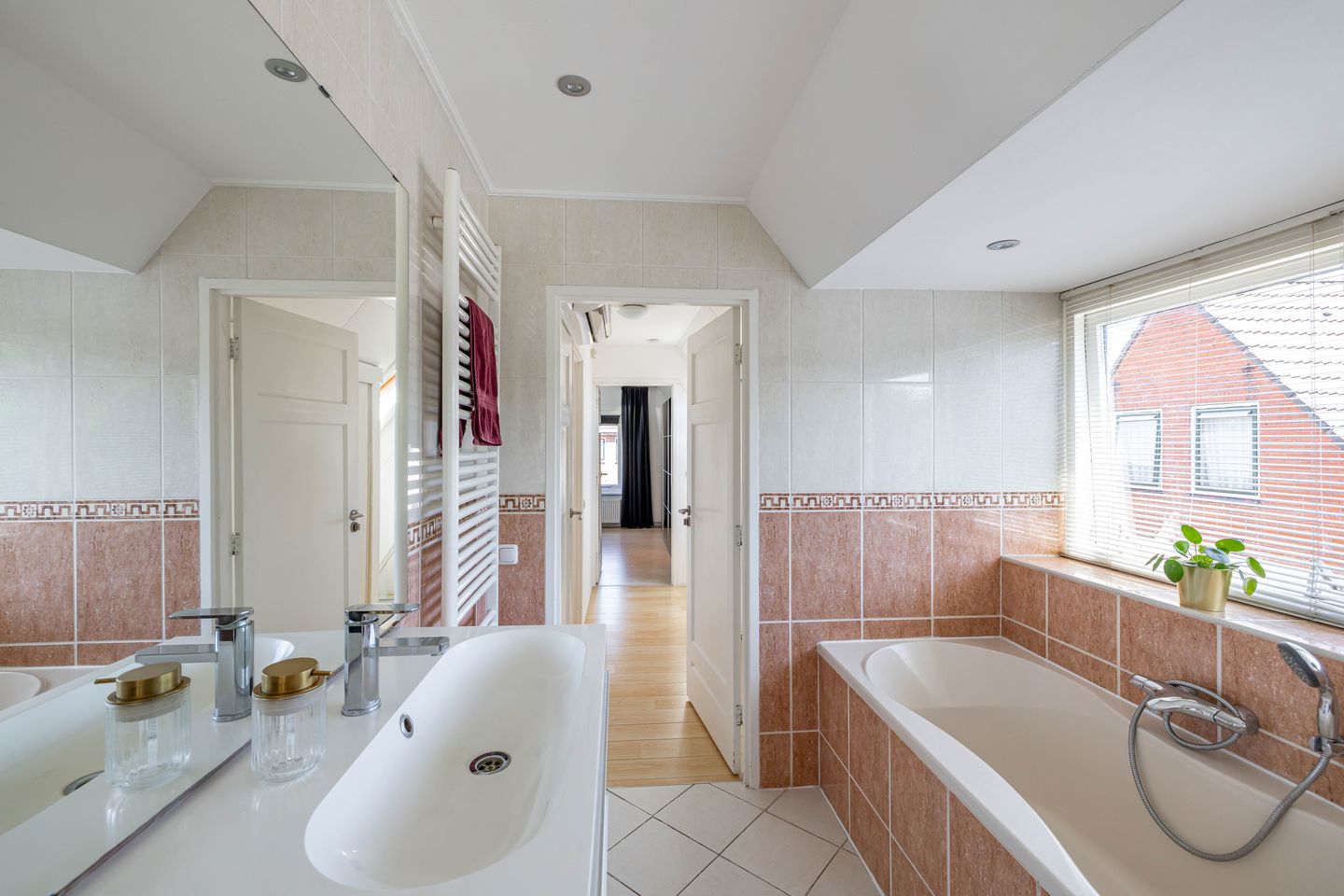 Foto 44 van Kooiweg 25