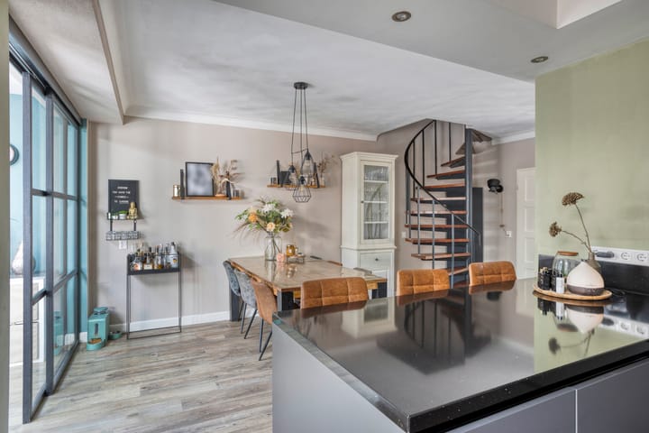 Photo 15 of Mercurius 7