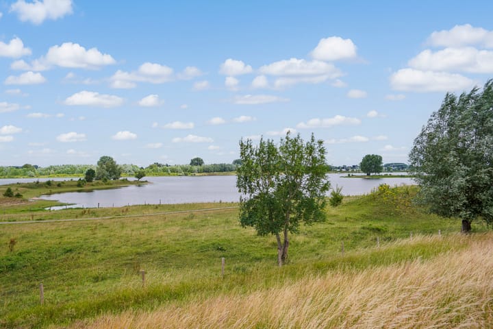 Foto 37 van Velmerweg 1