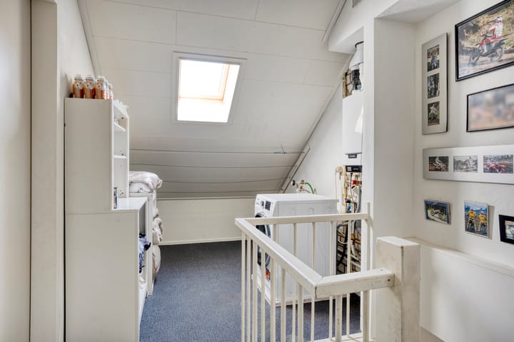 Photo 32 of Mercurius 7