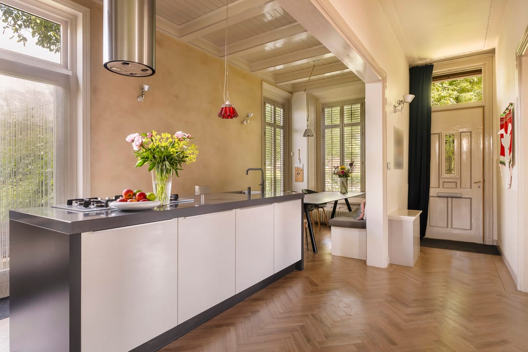 Photo 22 of van Harenstraat 63