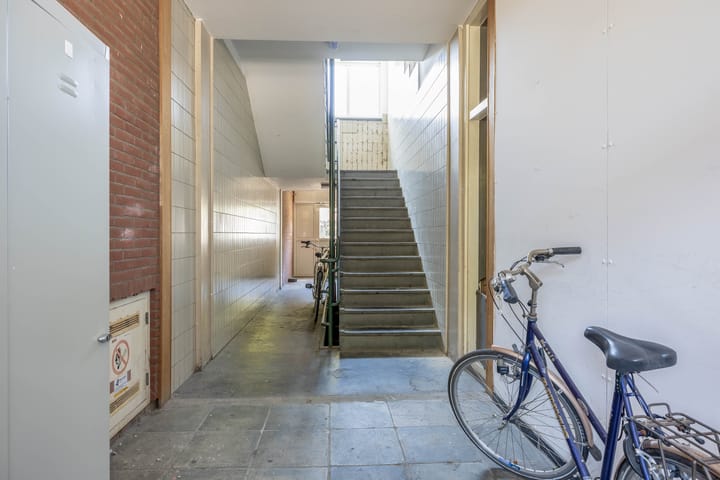 Foto 9 van Leyweg 609