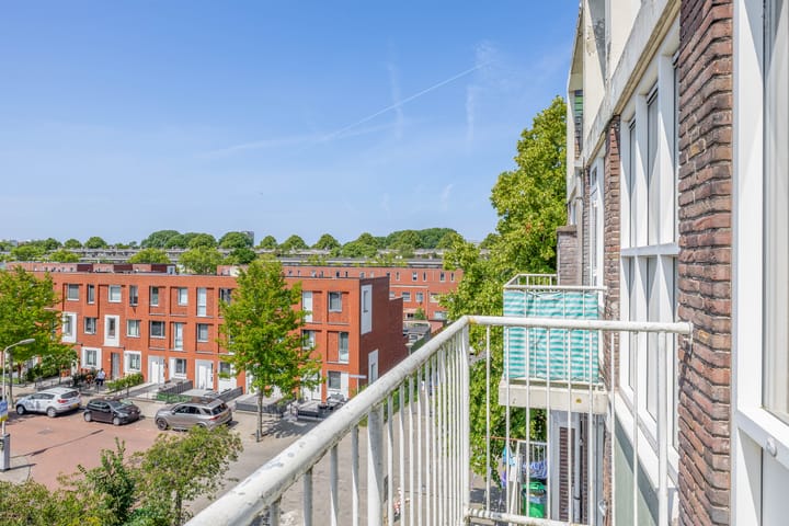 Foto 24 van Leyweg 609