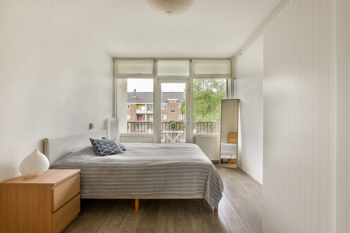 Foto 11 van Honselersdijkstraat 6-3