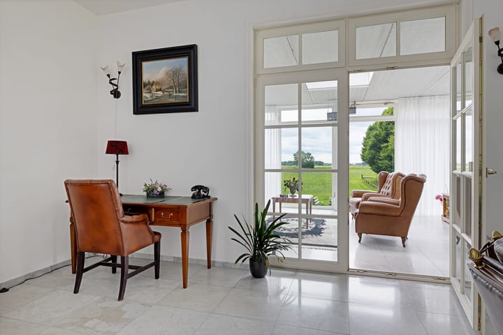 Photo 16 of Stationsweg 10-B