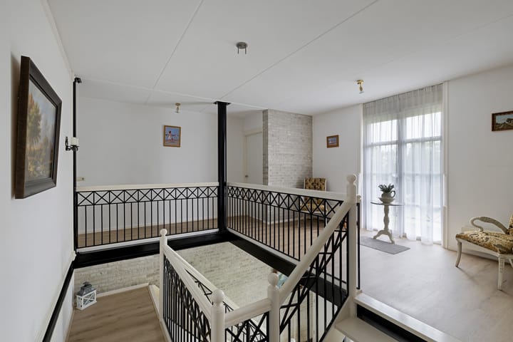 Photo 42 of Stationsweg 10-B