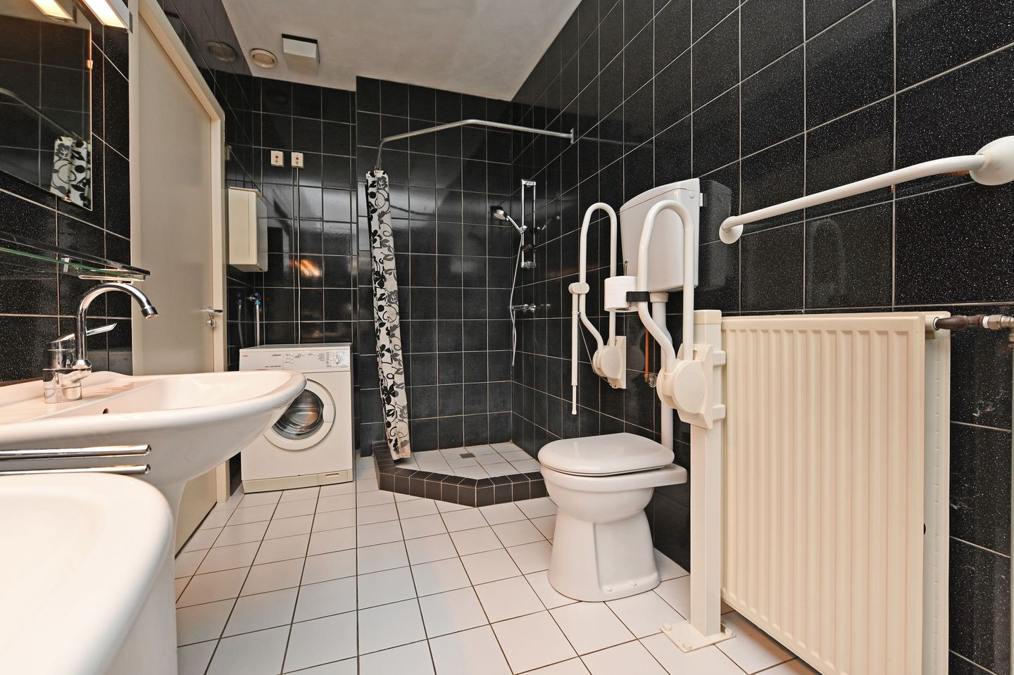 Foto 35 van Corry Vonklaan 6