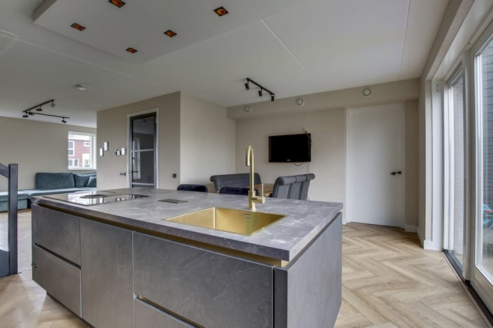 Foto 21 van De Wierse 10