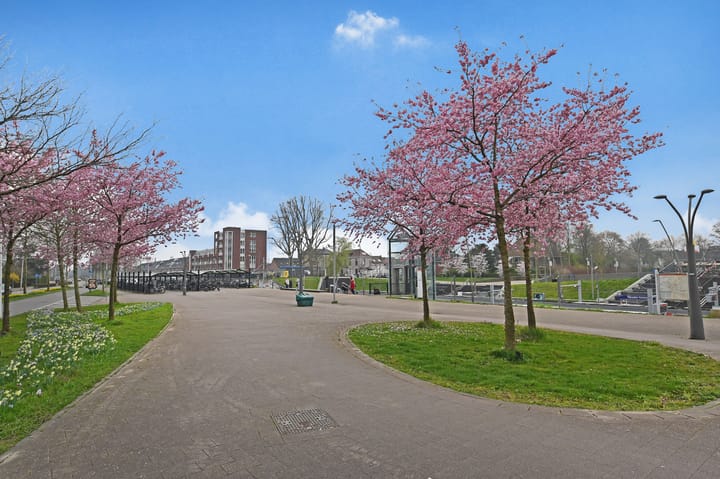 Foto 74 van Corry Vonklaan 6