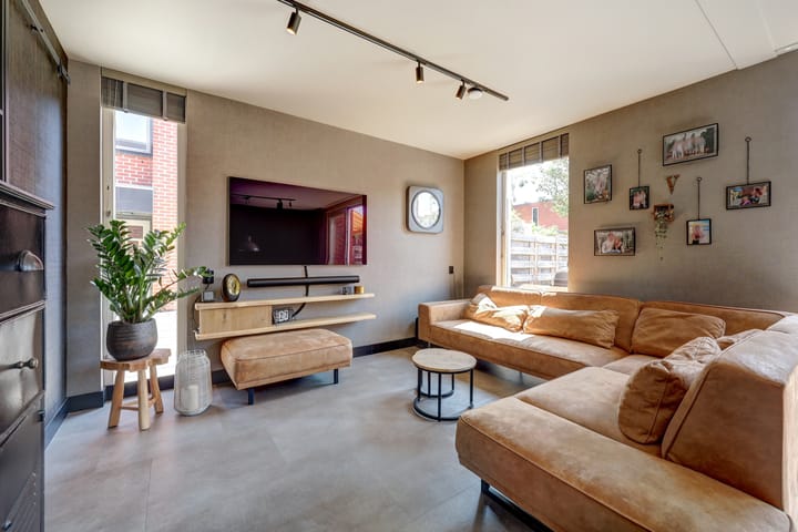 Foto 4 van Meidoornhof 13