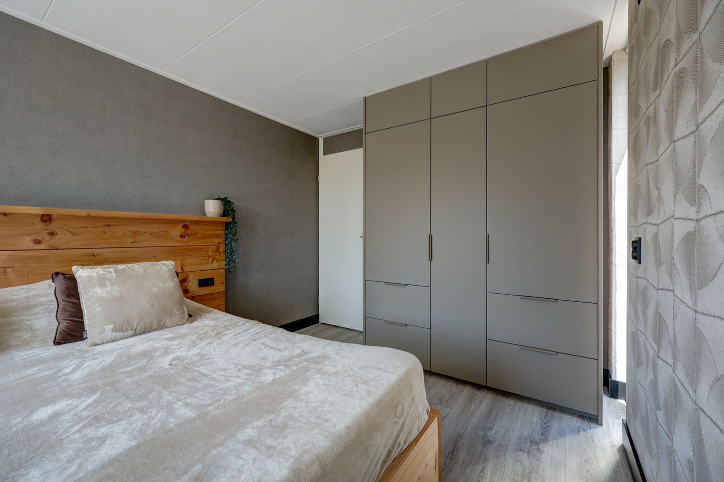 Foto 25 van Meidoornhof 13