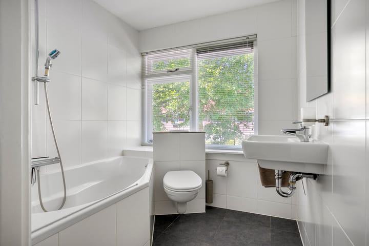 Foto 42 van Burgemeester G.R. Vonklaan 27