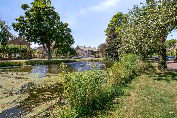 Foto 51 van Burgemeester G.R. Vonklaan 27