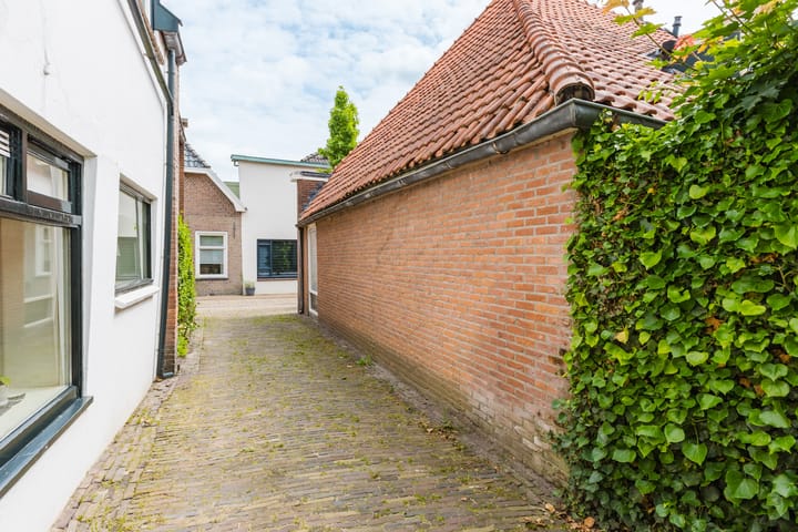 Photo 6 of Hoofdstraat 61