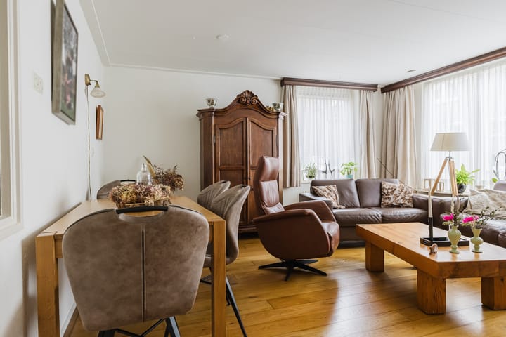 Photo 12 of Hoofdstraat 61