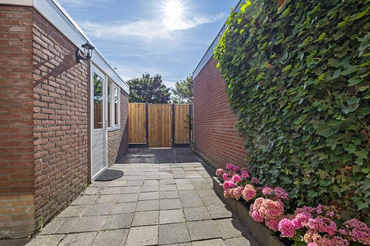 Foto 32 van Akeleistraat 10