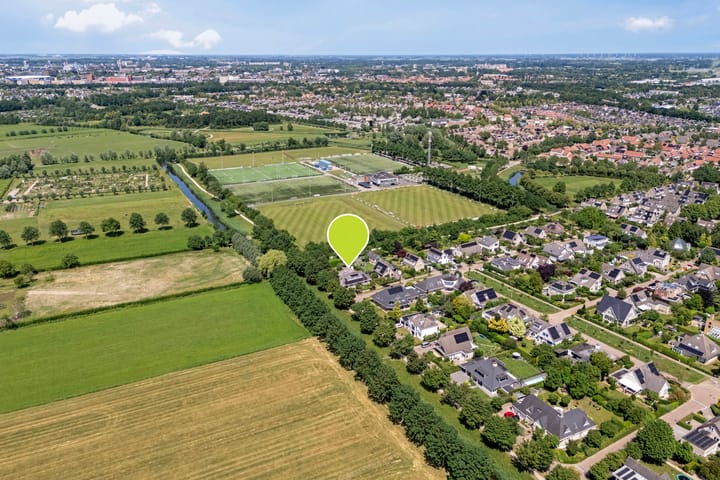 Foto 2 van Van Rechterenmarke 18