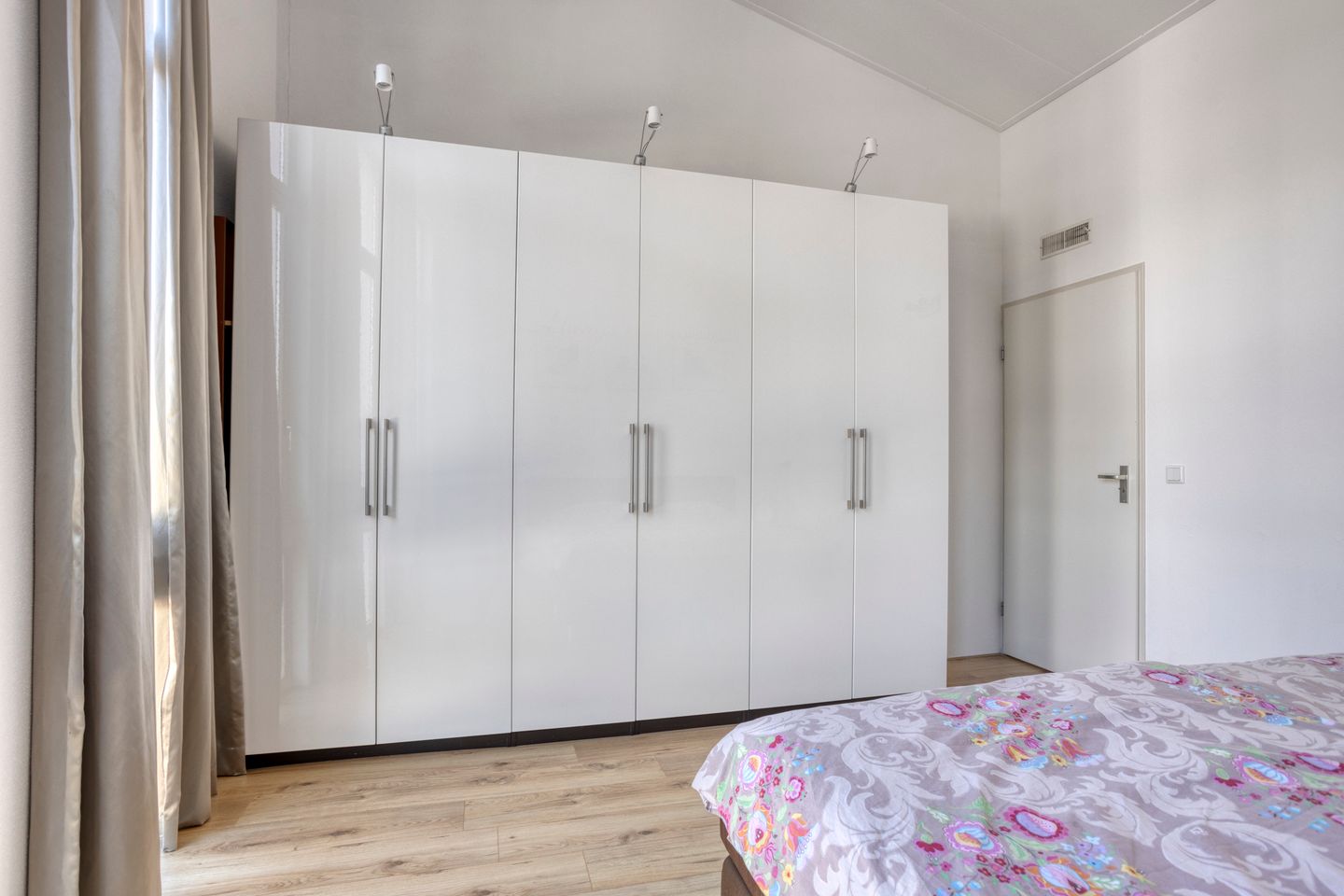 Foto 14 van Robert Stolzhof 155