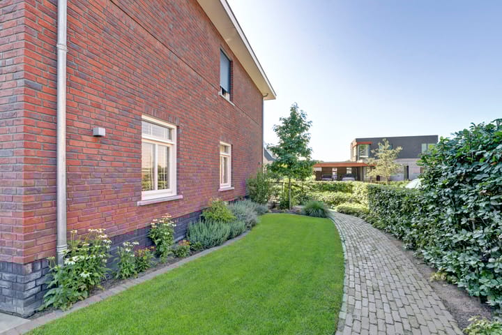 Photo 42 of Op de Lundert 10