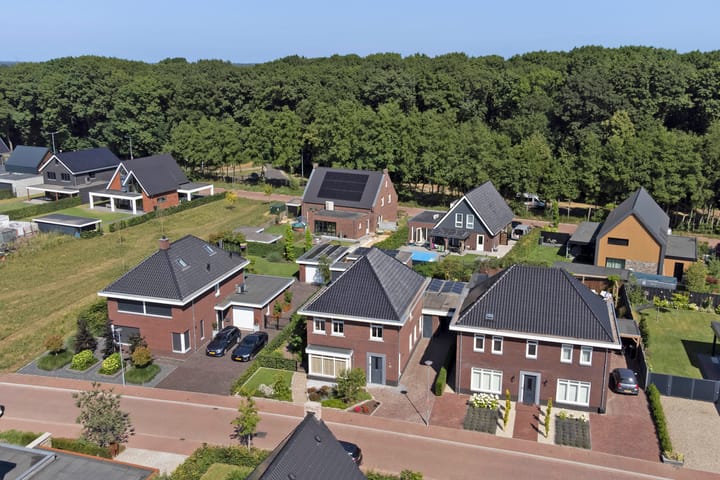 Photo 50 of Op de Lundert 10