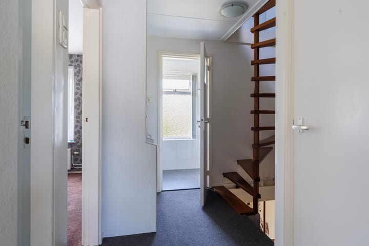 Photo 16 of Skriesstrjitte 35