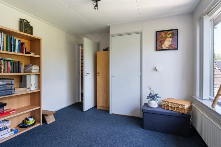 Photo 20 of Skriesstrjitte 35