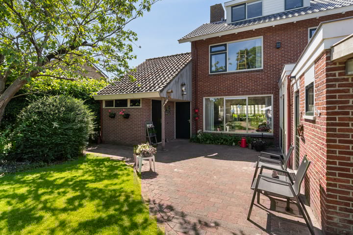 Photo 30 of Skriesstrjitte 35