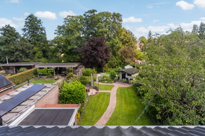 Photo 39 of Skriesstrjitte 35