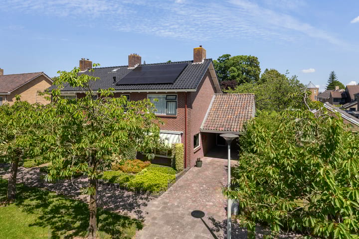 Photo 40 of Skriesstrjitte 35