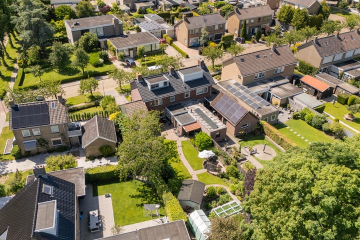 Photo 45 of Skriesstrjitte 35