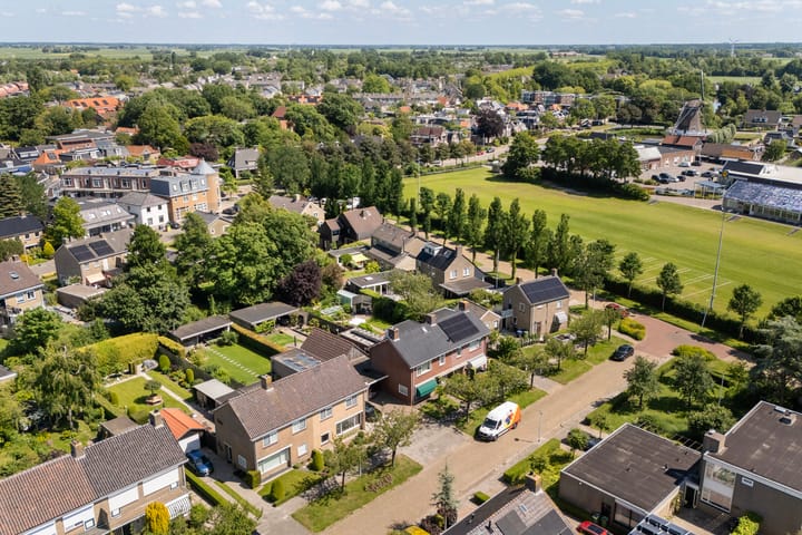 Photo 47 of Skriesstrjitte 35