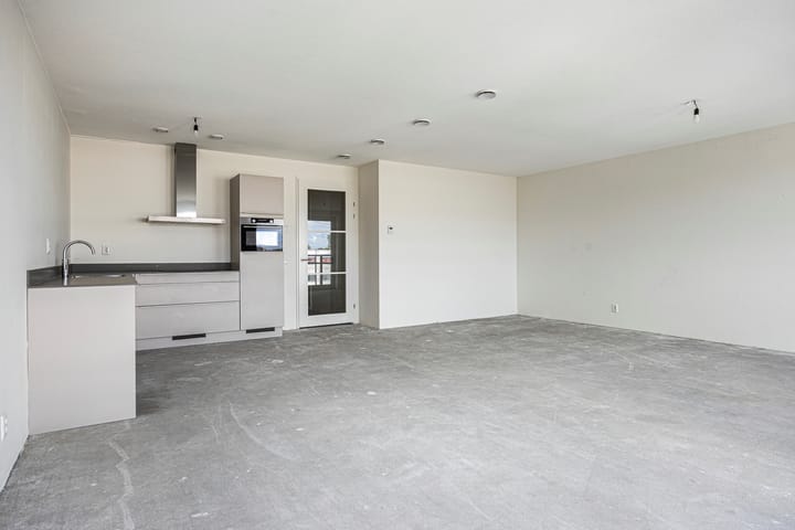 Photo 10 of Perzikweg 36