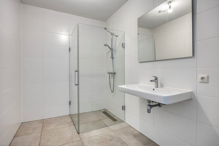 Photo 18 of Perzikweg 36