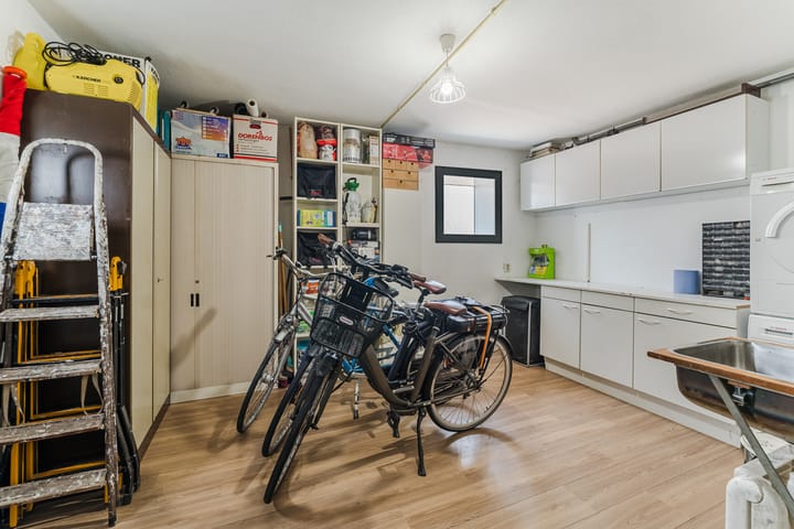 Foto 34 van Regenboog 82