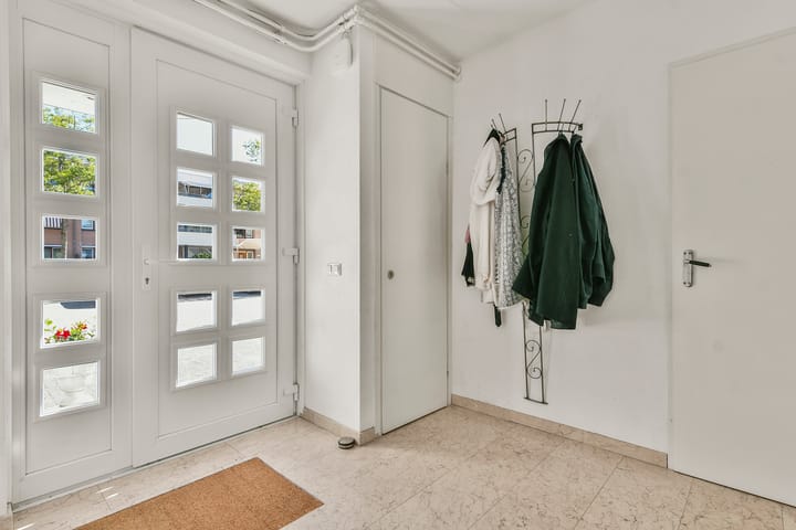 Photo 6 of Hoefbladstraat 12