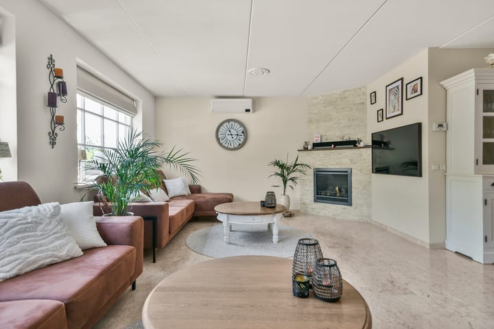 Photo 11 of Hoefbladstraat 12