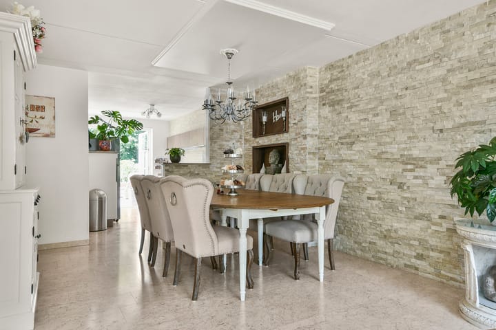 Photo 14 of Hoefbladstraat 12