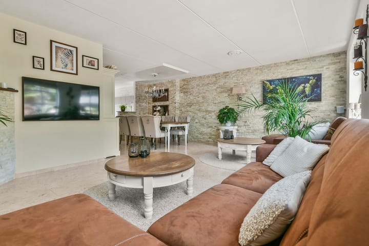 Photo 13 of Hoefbladstraat 12