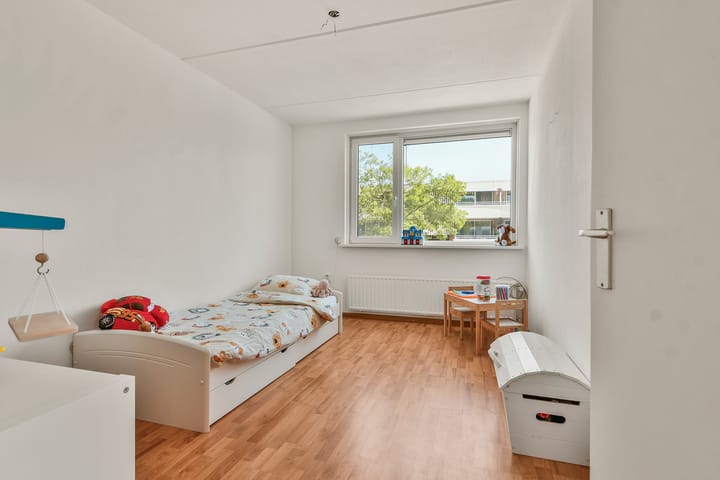 Photo 27 of Hoefbladstraat 12