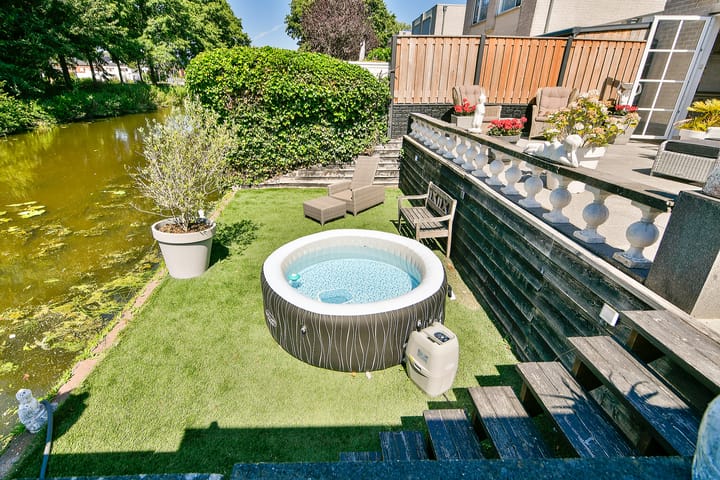 Photo 35 of Hoefbladstraat 12