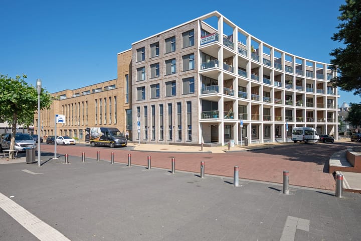 Foto 1 van Stationsplein 59