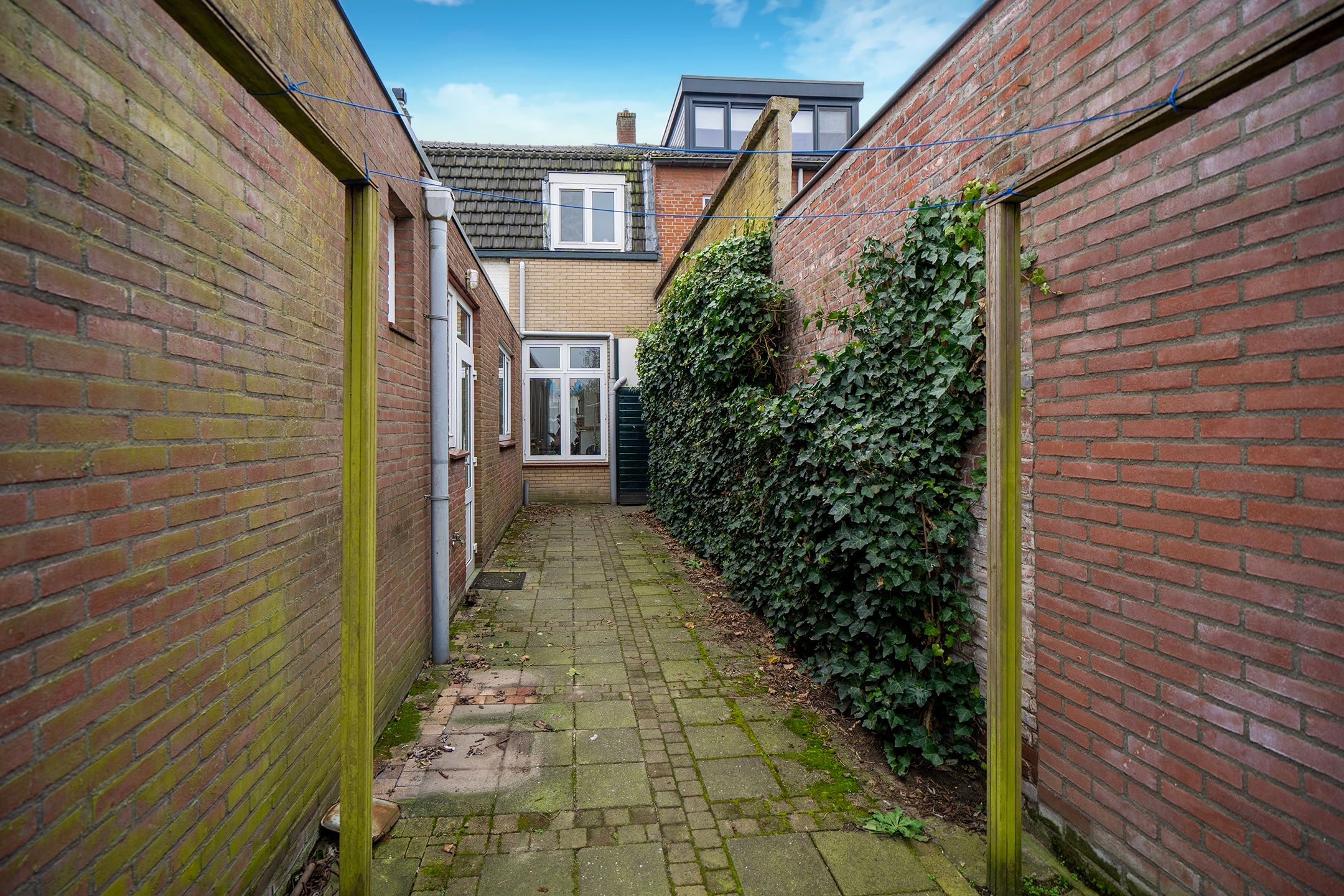 Photo 36 of Goudenregenstraat 30