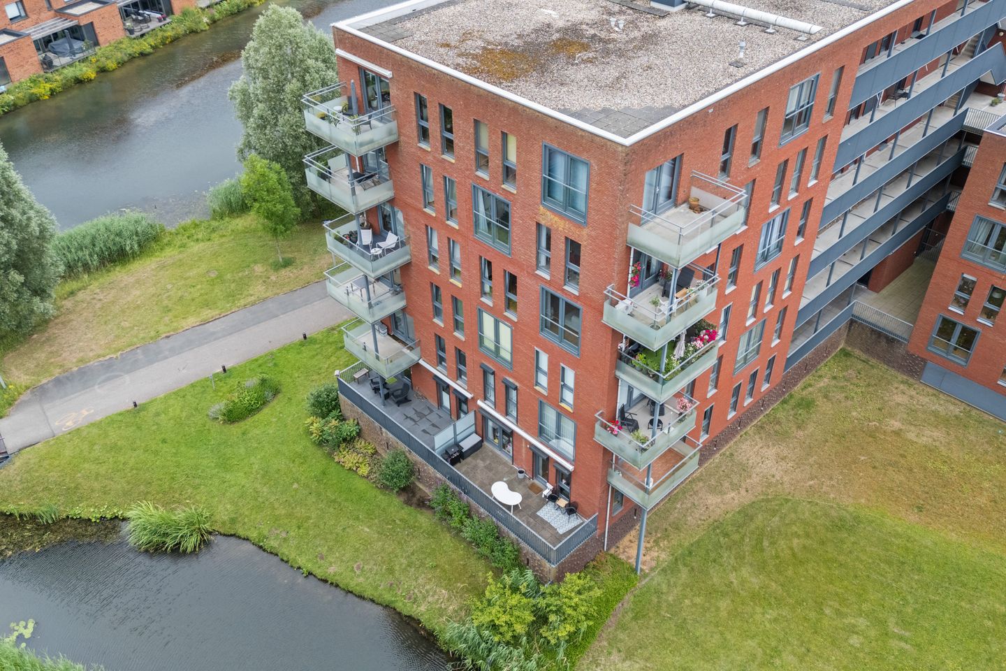 Foto 1 van Veenwortelstraat 85